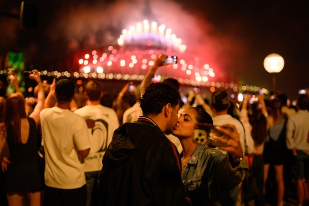 Sydney Celebrates New Years Eve 2026 