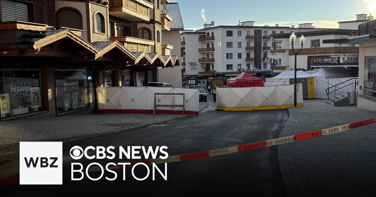 Swiss bar fire started by sparklers on Champagne bottles, investigators say