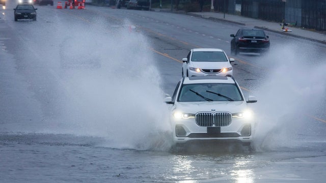 Rain in San Fernando Valley 