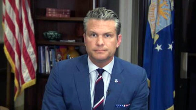 hegseth2.jpg 