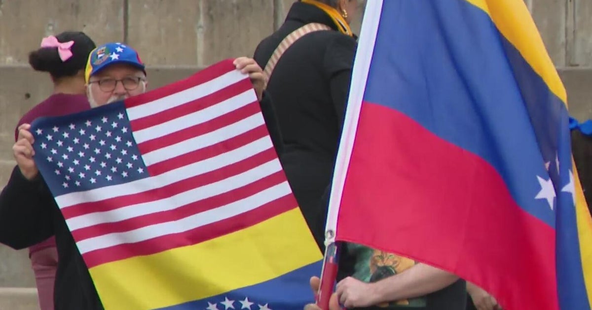 Venezuelan community in North Texas celebrates Maduro's capture - CBS Texas