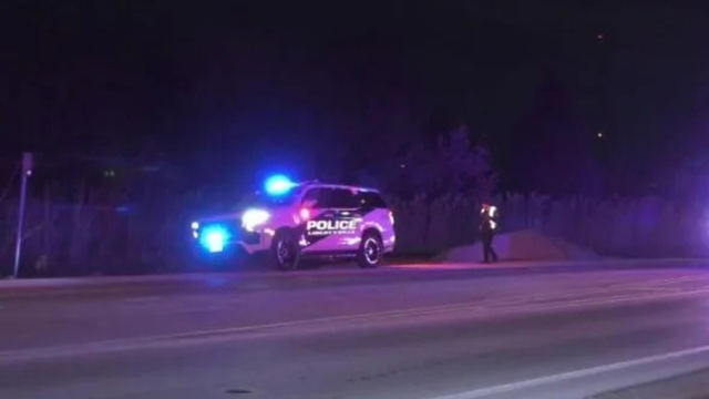 Body found Libertyville Metra tracks 