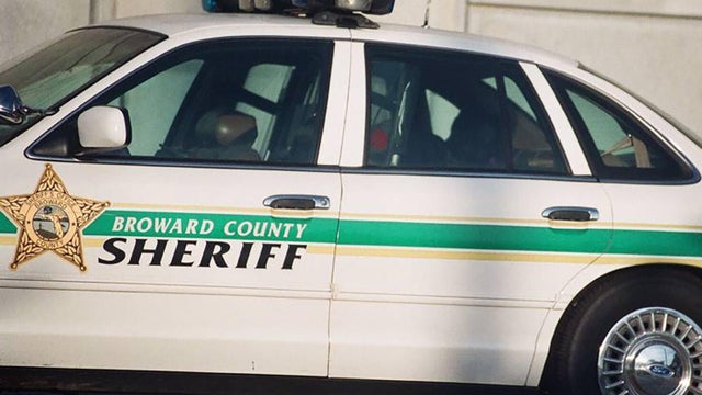 US-NEWS-FLA-SHERIFF-WORKERS-ARRESTS-MI 