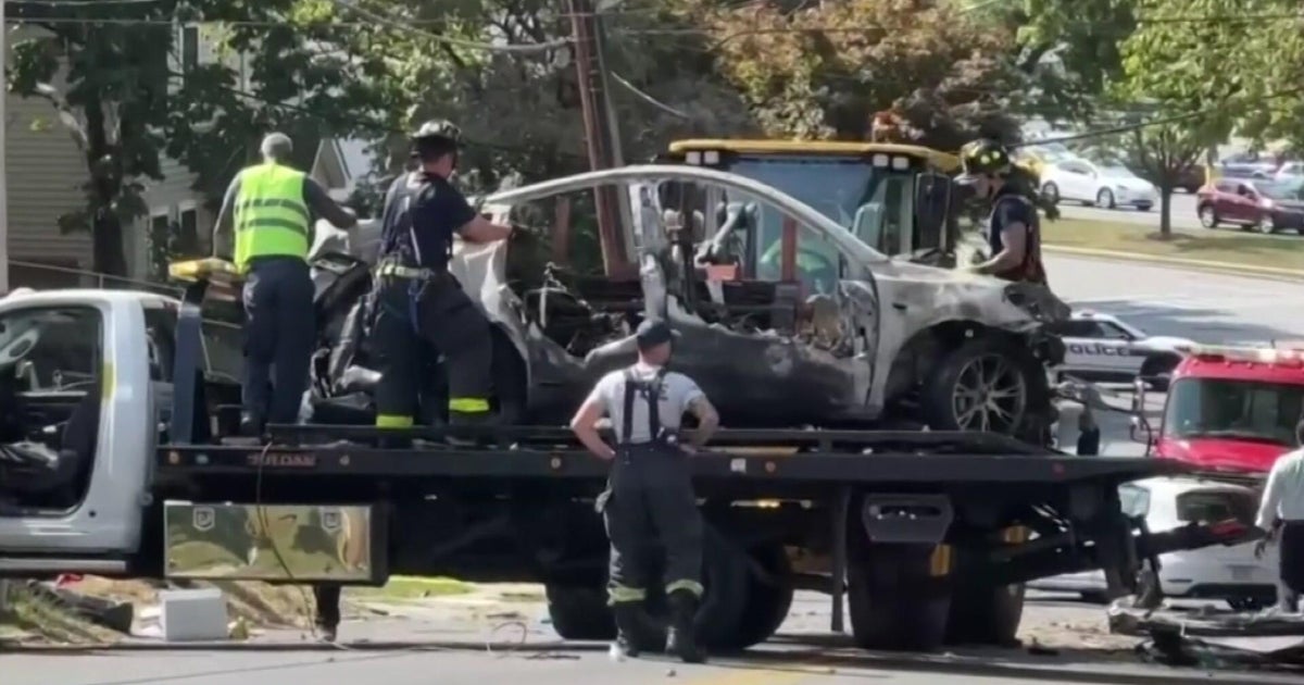 Congress eyes new electric vehicle safety standards legislation