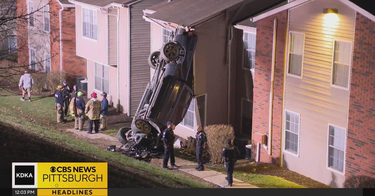 Truck slams into apartment complex in Robinson Township