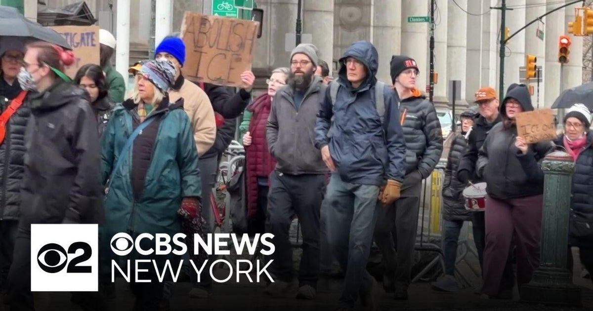 ICE protests continue in NYC in wake of Minneapolis shooting - CBS New York