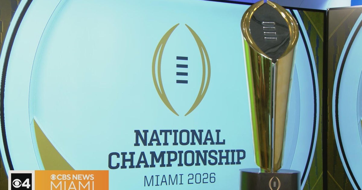 National championship trophy takes center stage ahead of Miami title game