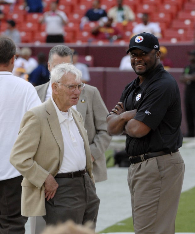 Pittsburgh Steelers v Washington Redskins