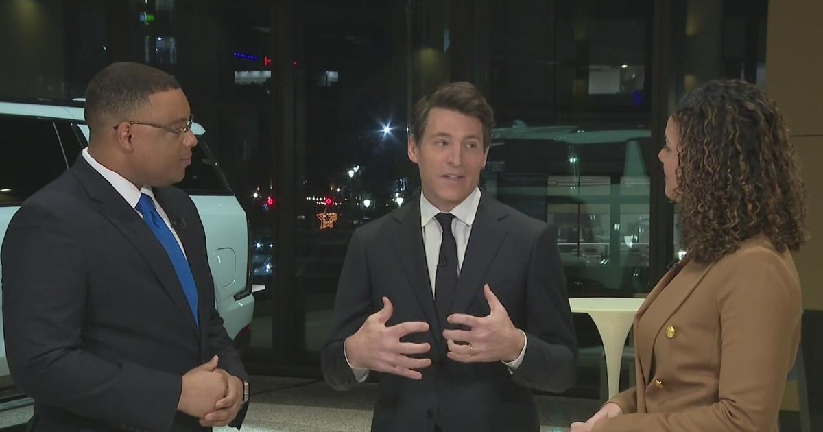 CBS Evening News anchor Tony Dokoupil makes a stop in Detroit - CBS Detroit