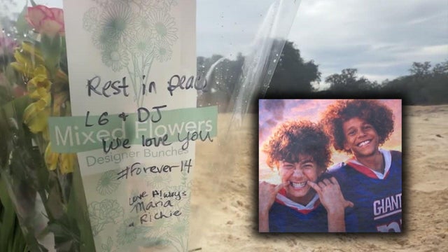 Two Florida teens killed after sand tunnel collapses 