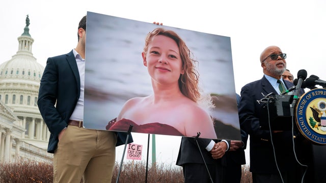 House Homeland Security Committee Democrats Discuss Killing Of Renee Good 