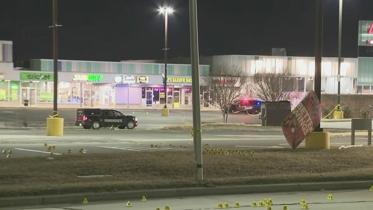 Man dead, 2 wounded in shooting at Southwest Baltimore shopping center ...