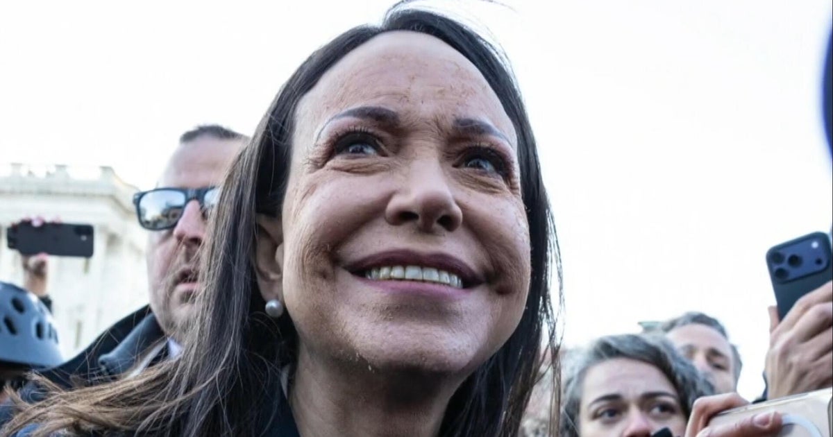 Machado gives Trump her Nobel Prize medallion during White House meeting