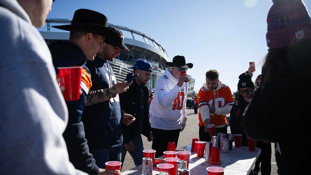Broncos vs Bills tailgating