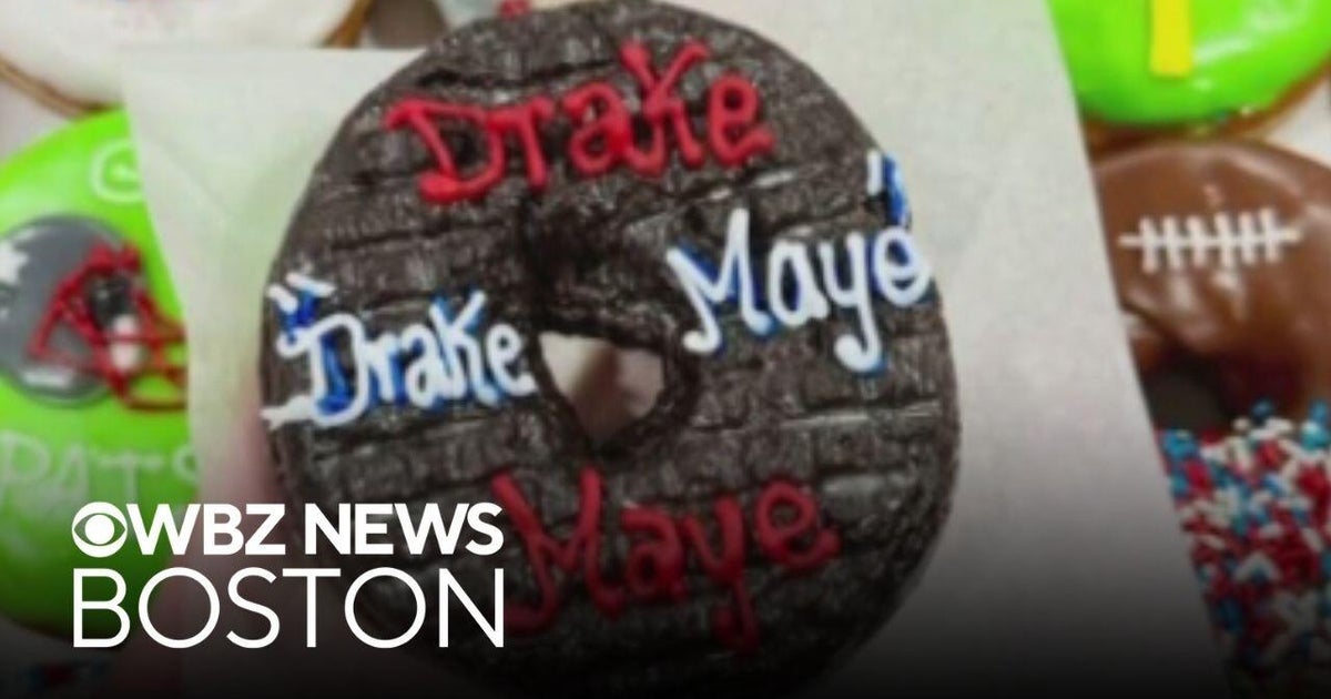 Massachusetts donut shop makes Patriots creations ahead of playoff game
