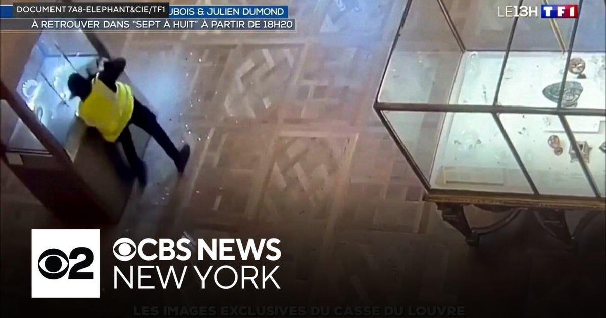 New video shows Louvre jewel heist in action