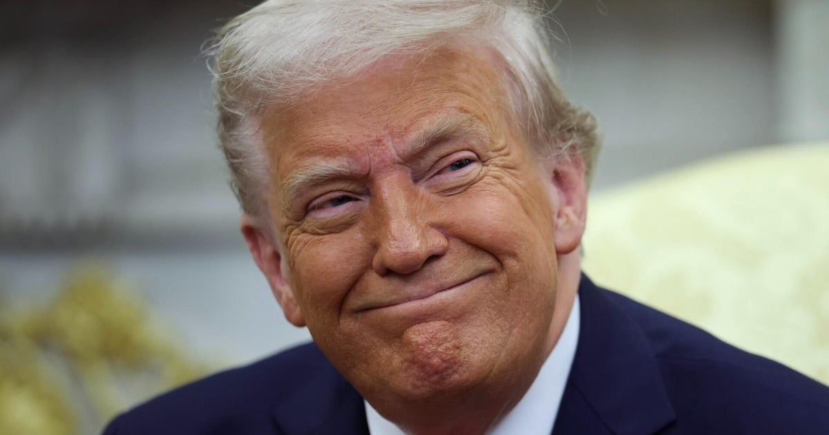 Expert says Russia and China will benefit most from tariffs against allies who oppose Greenland