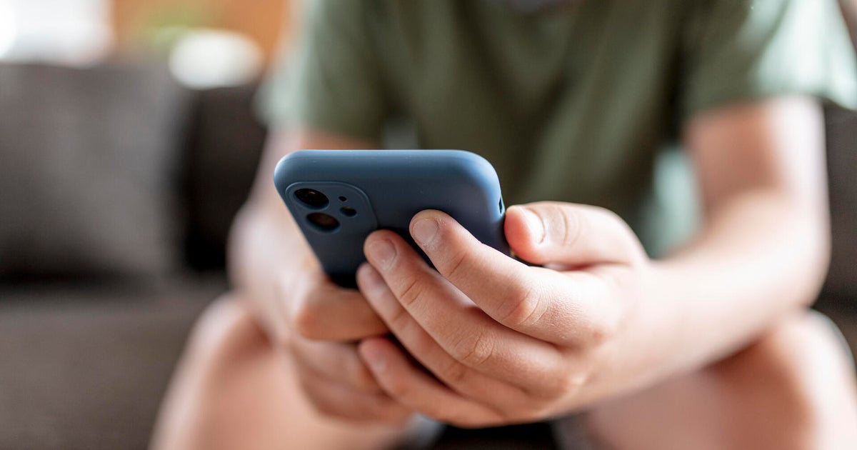 След училище петокласниците от Ню Джърси Джой Уайът и Емерсън