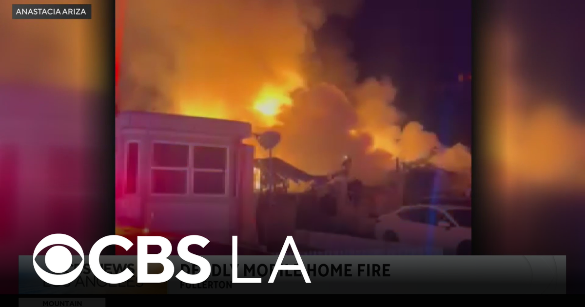 1 dead, 1 injured after fire breaks out a Fullerton mobile home park ...