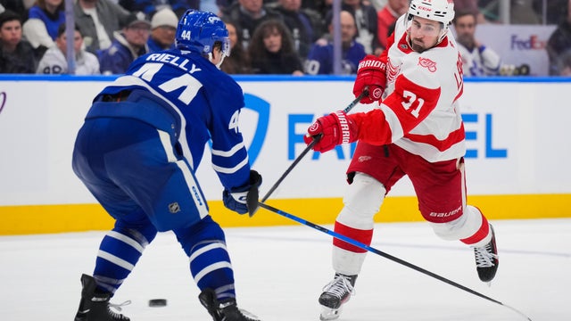 Detroit Red Wings v Toronto Maple Leafs 