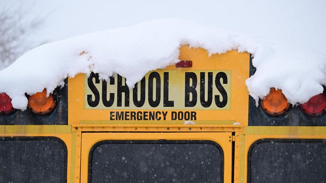 Mid March Snowstorm Dumps Over A Foot Of Snow In Boulder, Colorado Area 