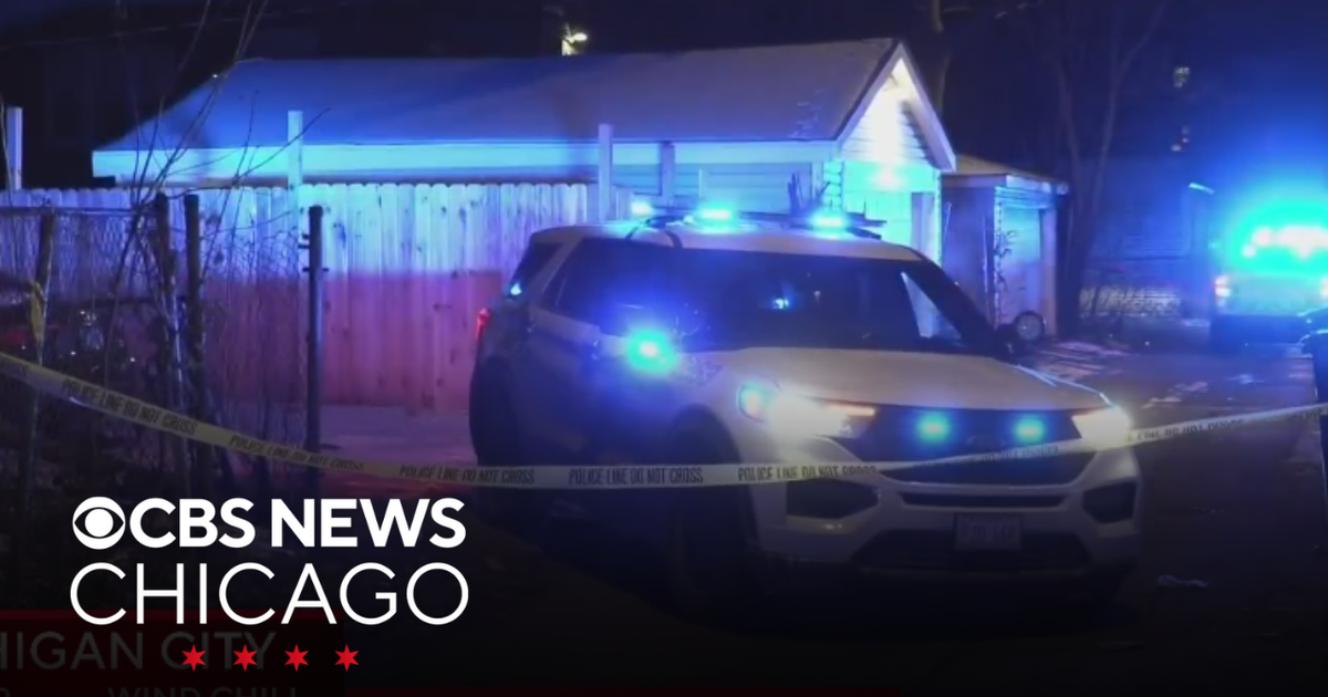 Chicago police shoot man accused of shooting woman on South Side - CBS ...