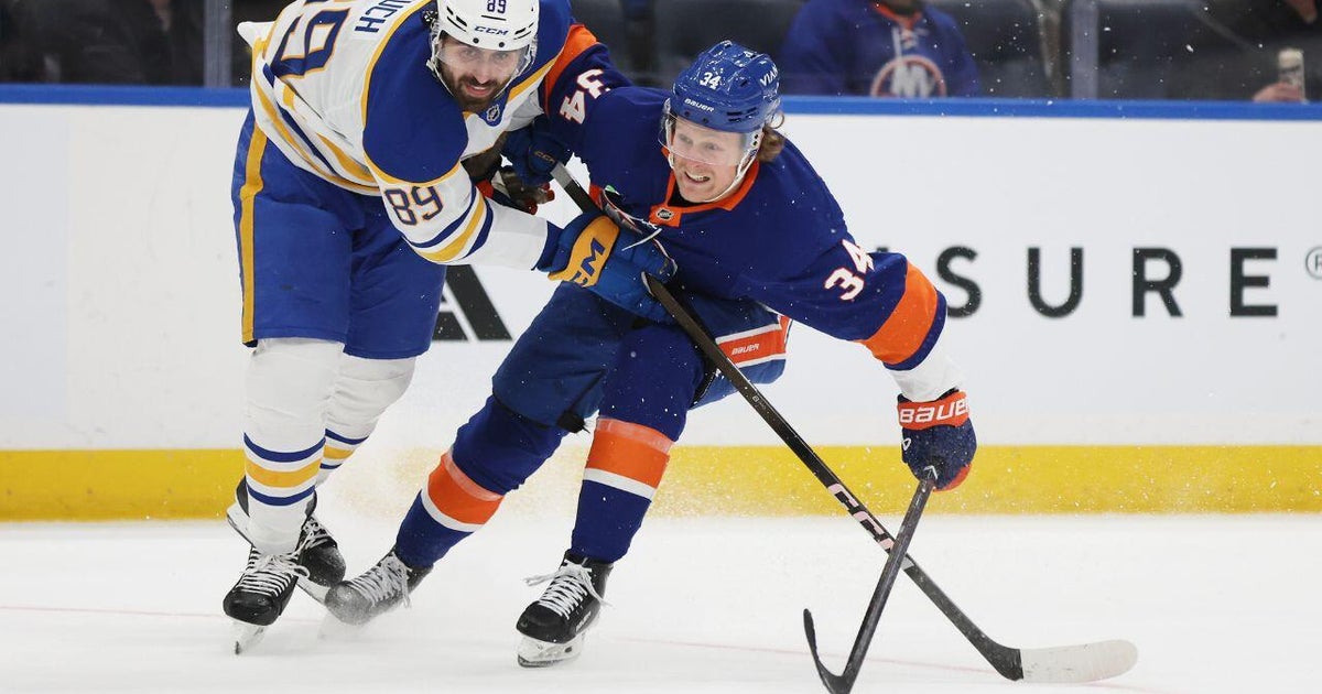 Red-hot Sabres get 2 goals from Jason Tucker, rout Islanders