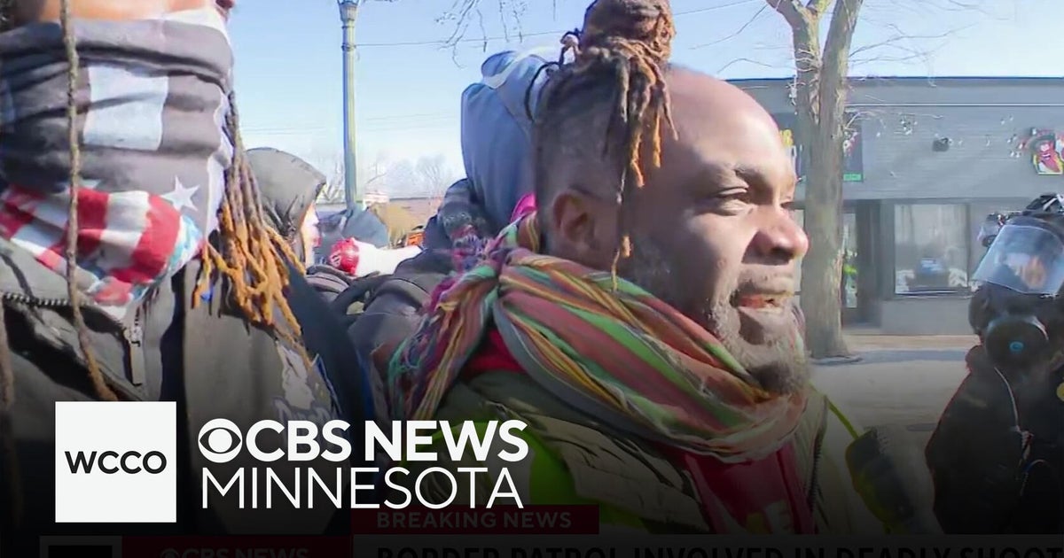 Minneapolis restaurant owners invite Trump to "break bread" before agents deploy chemical irritant