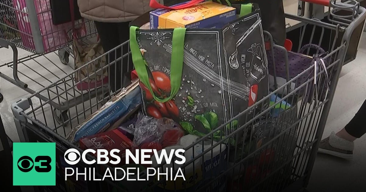 Shoppers clear shelves at New Jersey grocery stores ahead of snowstorm