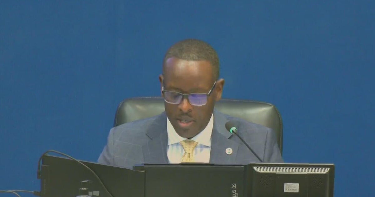 Broward County Public Schools superintendent issues memo, backing down on graduation plans