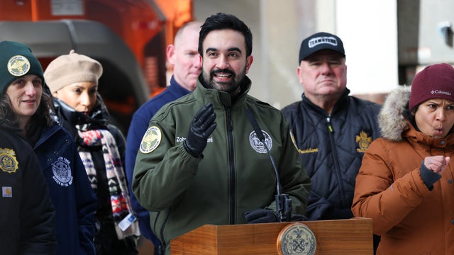 NYC Braces For Winter Storm To Bring Nearly A Foot Of Snow 