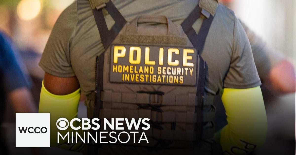 Federal agent loses part of their finger during protest, DHS says