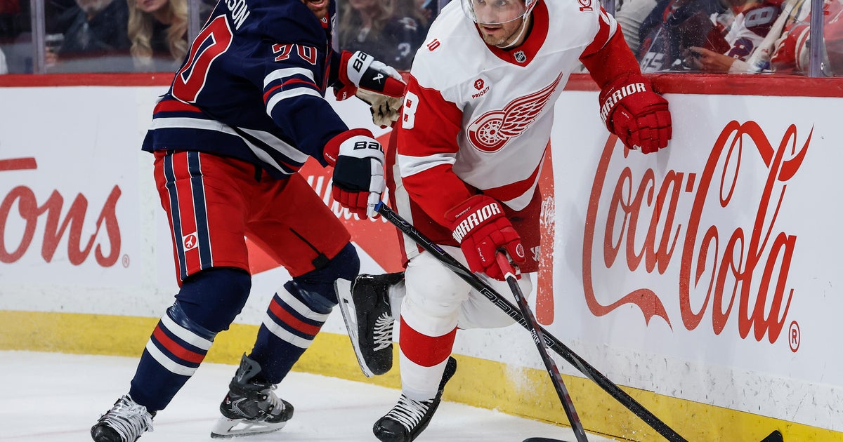 Detroit Red Wings score 4 times in third period to beat Winnipeg Jets
