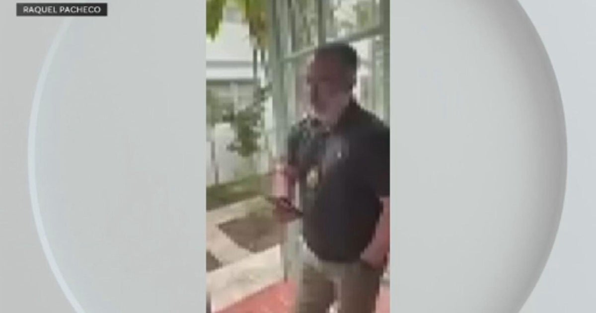 Miami Beach woman confronted by police after Facebook post about city’s mayor demands full investigation