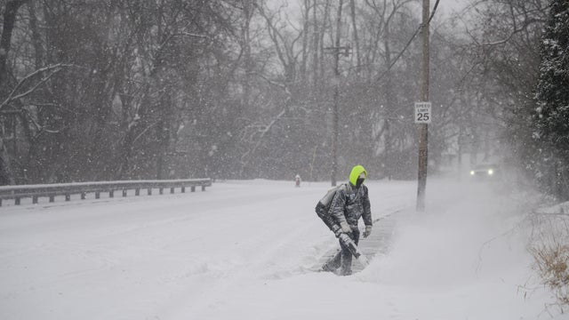 US Winter Storm Prompts Power Grid Emergencies, Travel Chaos 