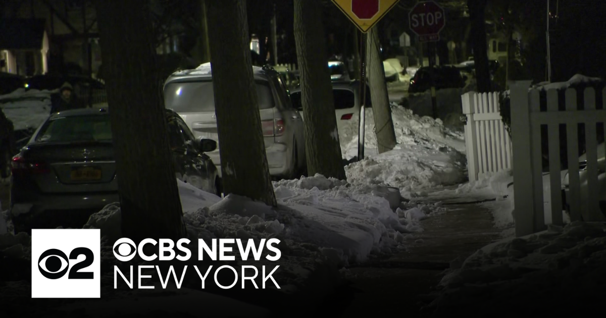 Sidewalks, roads remain tough to navigate around New York
