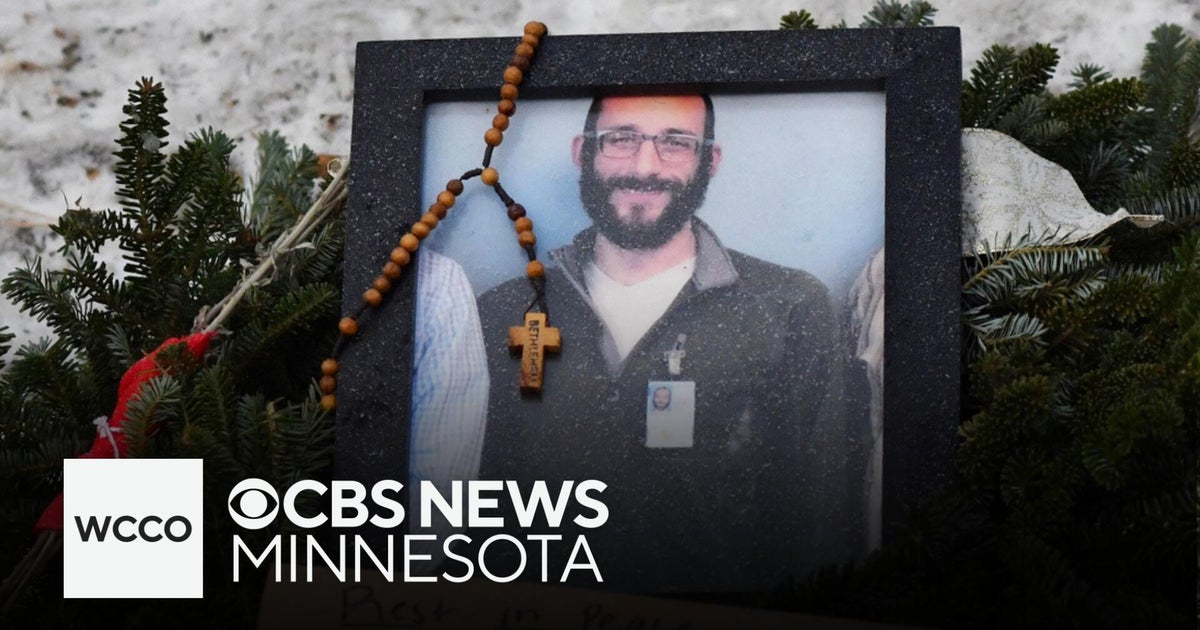 How friends and coworkers are honoring Alex Pretti