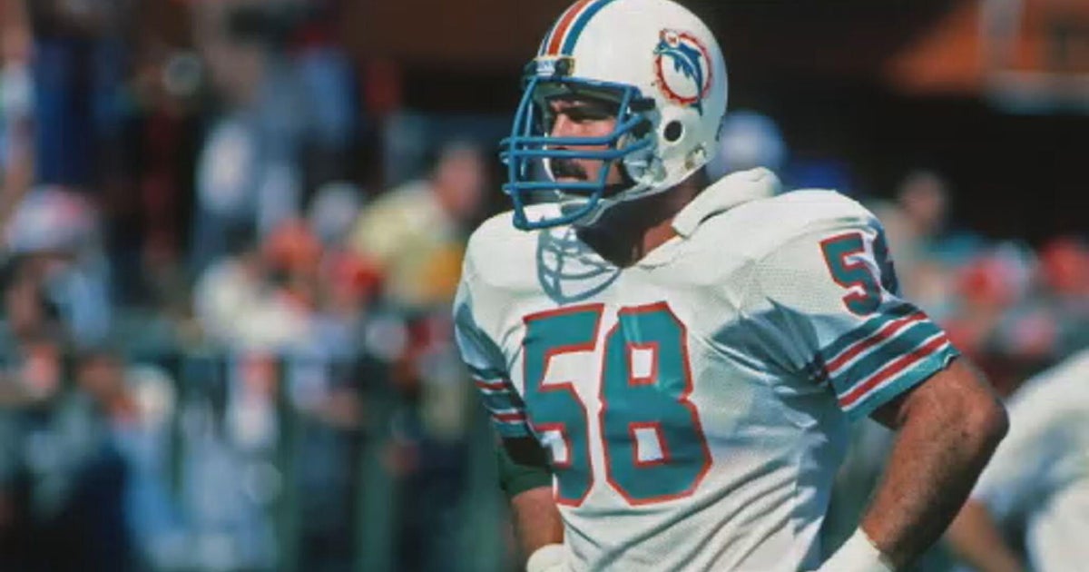 Former Miami Dolphins linebacker helps South Florida seniors by delivering them fresh meals: “It’s a joy”