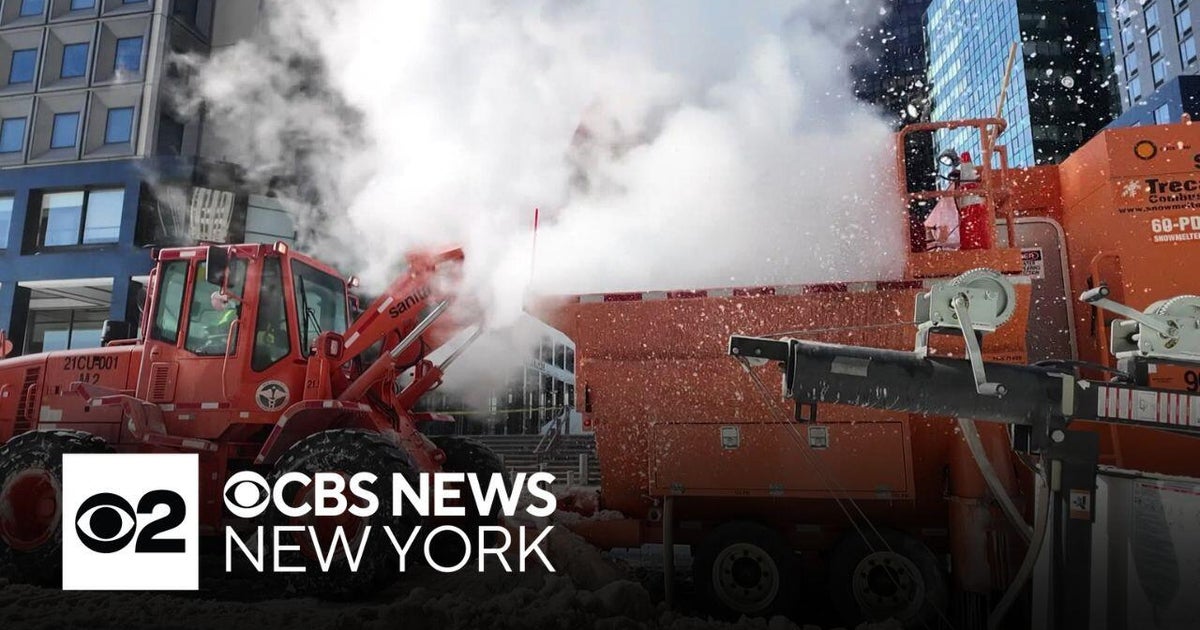 See how NYC is using "hot tubs" to dig out from the snowstorm - CBS New ...
