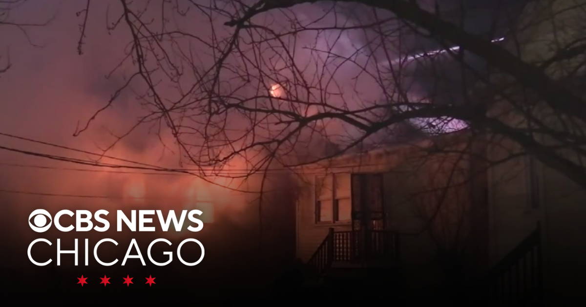 Woman dead, another seriously injured after two house fires on Chicago ...