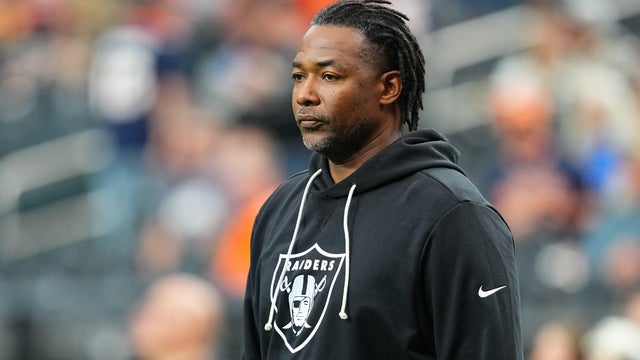 Denver Broncos v Las Vegas Raiders - NFL 2025 