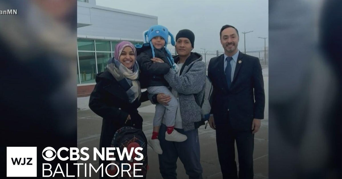 A 5-year-old and his dad return home after being taken into ICE custody ...