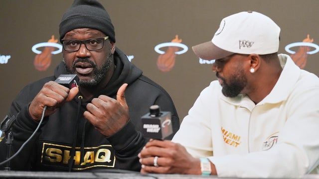 Hawks Heat Basketball 