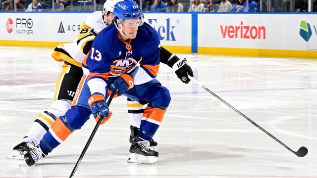 islanders-penguins-mathew-barzal.jpg 
