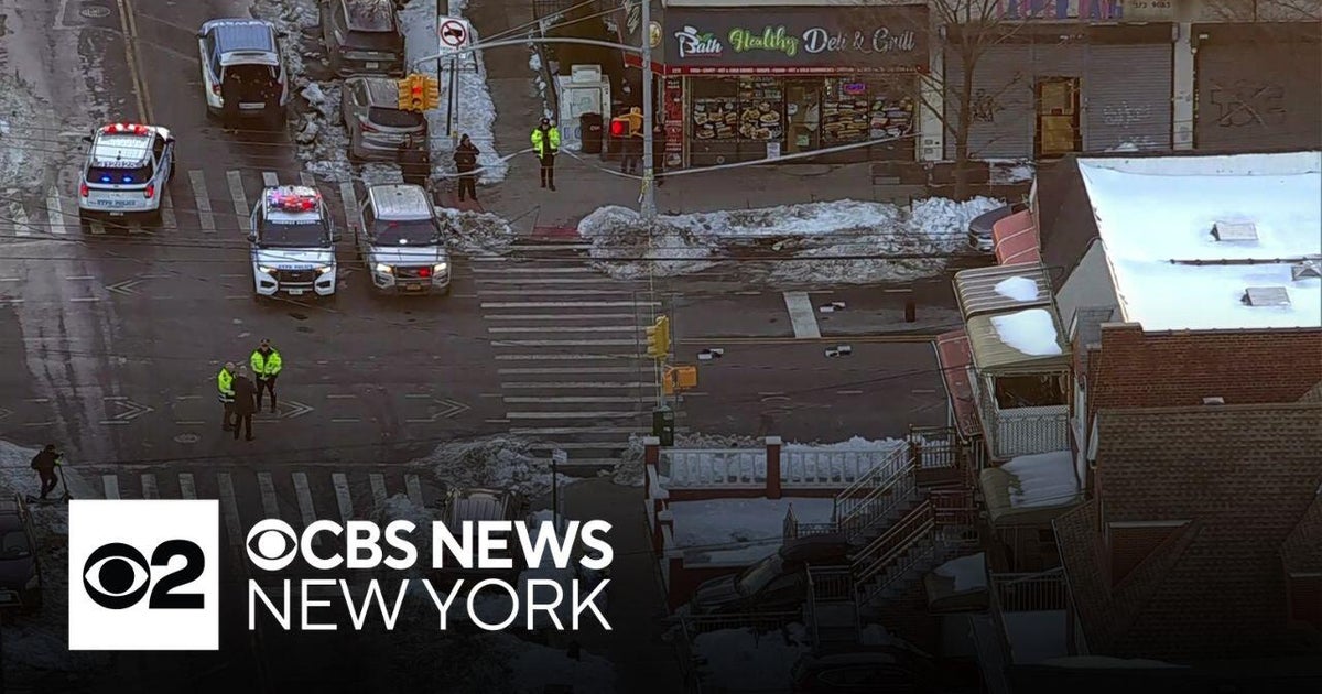 Teen struck and killed by school bus in Brooklyn - CBS New York