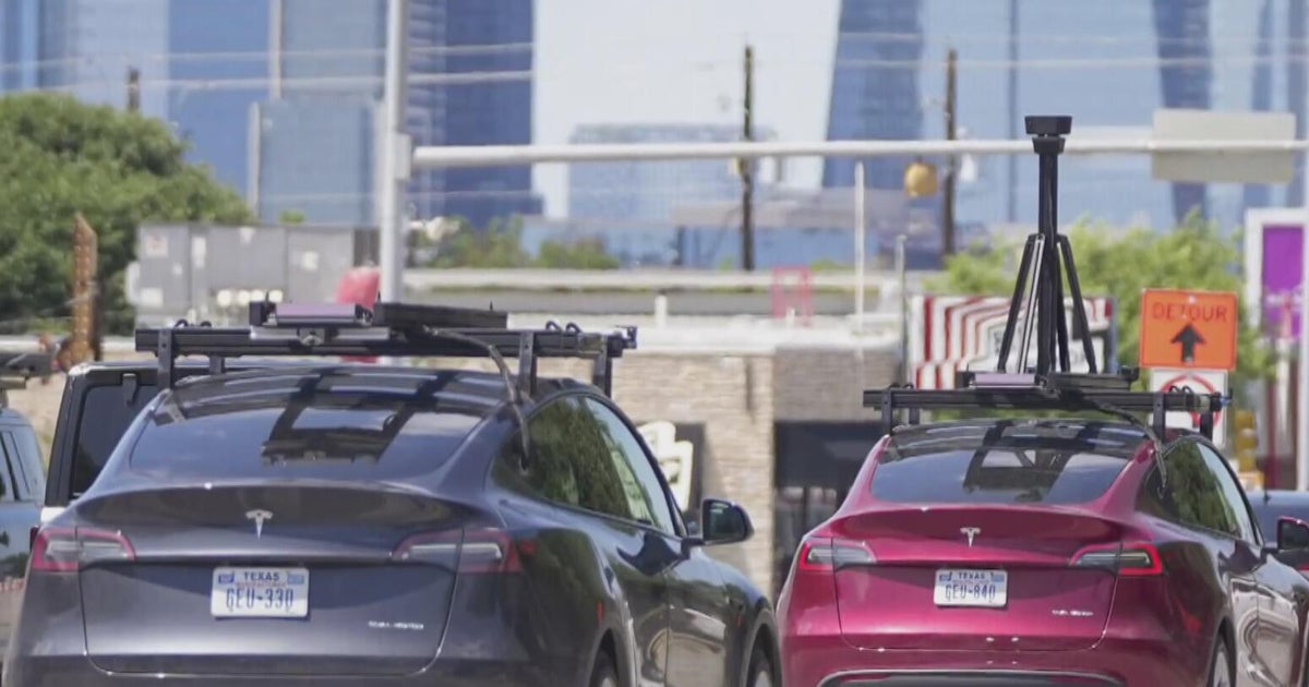 Tesla and Waymo defend safety of self‑driving cars as senators press them on failures