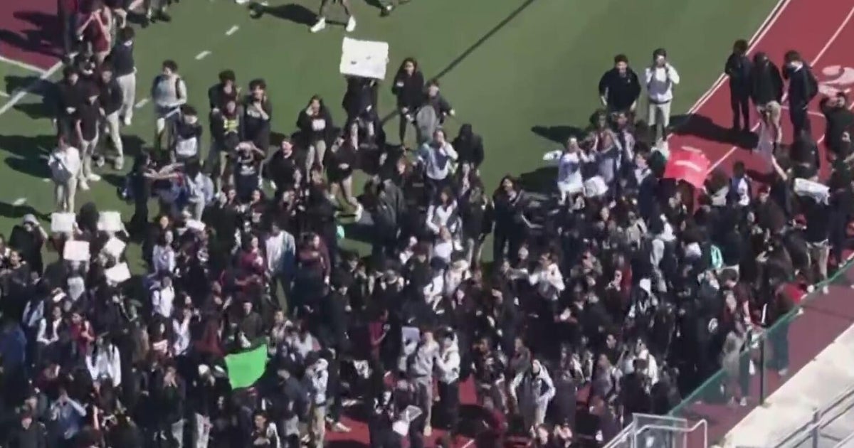Students walk out in anti-ICE protests as demonstrations spread across ...
