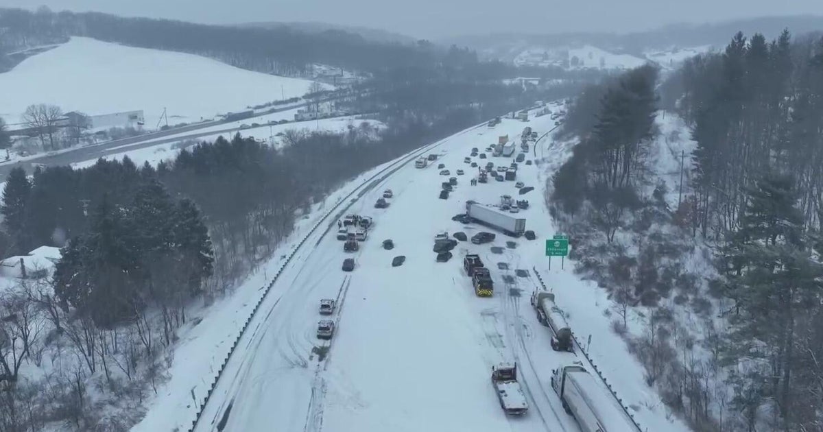 25-vehicle crash in Pennsylvania kills 1, injures 9