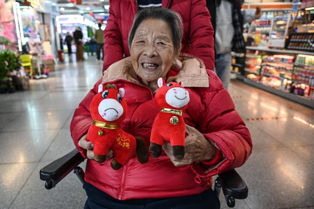 CORRECTION / CHINA-LUNAR-NEW YEAR 