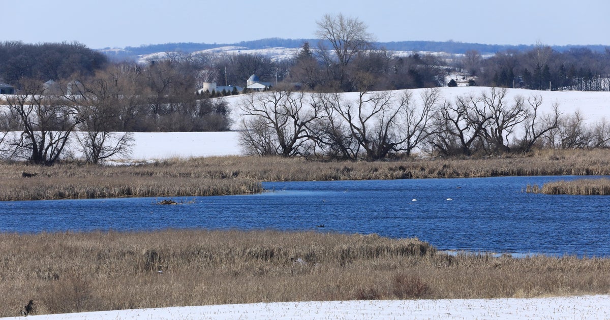 Warmth returns, will continue through work week